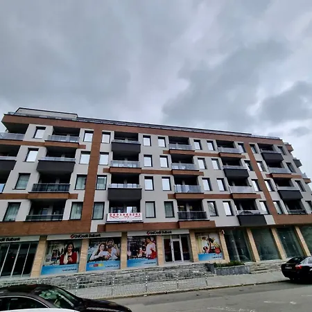 Family & Private Parking Apartment
